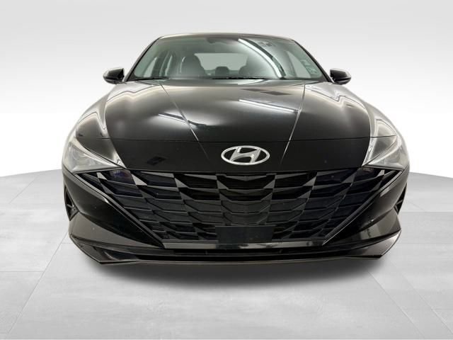 Used 2023 Hyundai Elantra SEL w/ Convenience Package image 3