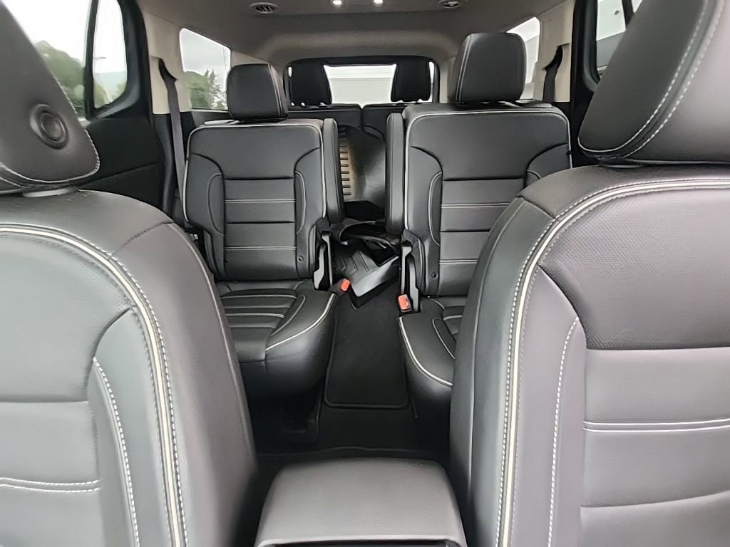 Certified 2023 GMC Acadia Denali w/ Black Diamond Edition image 25