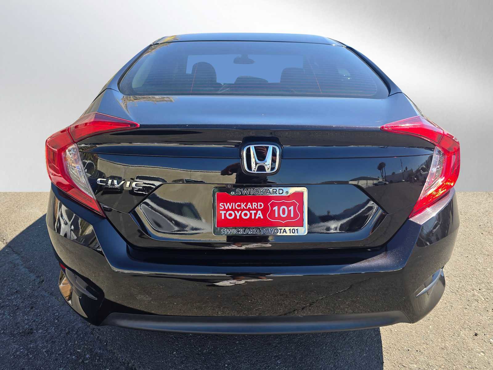 Used 2018 Honda Civic LX image 4