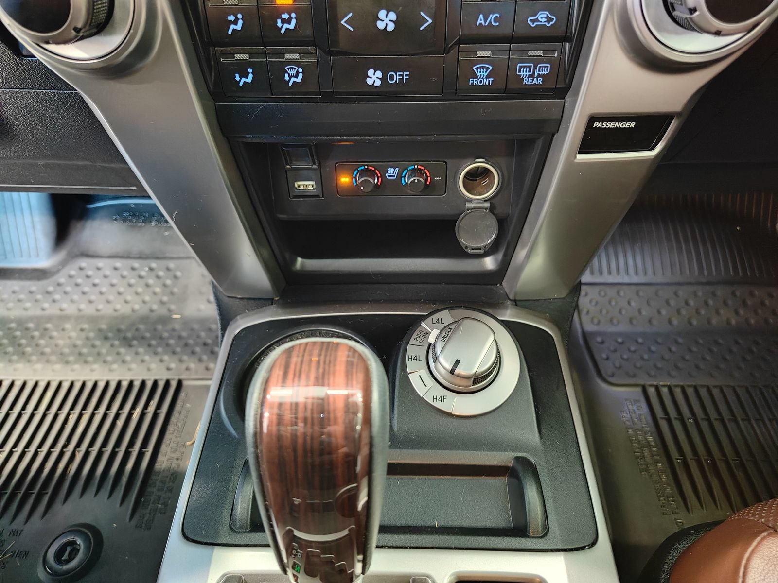 Used 2023 Toyota 4Runner Limited AWD/4WD image 20