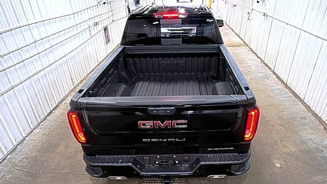 Used 2025 GMC Sierra 1500 Denali w/ Denali Reserve Package AWD/4WD image 5