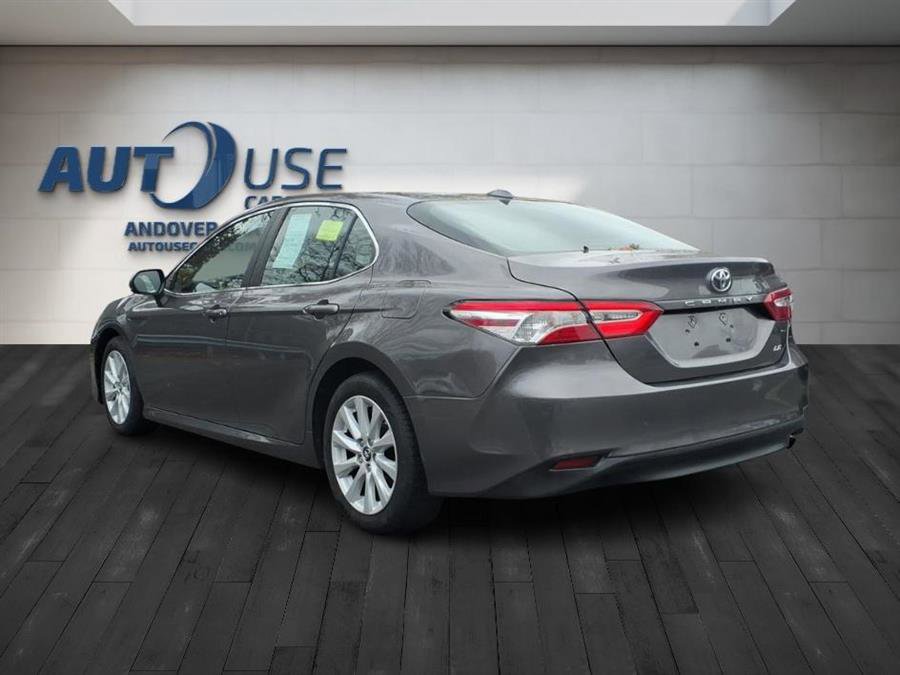 Used 2019 Toyota Camry L image 15