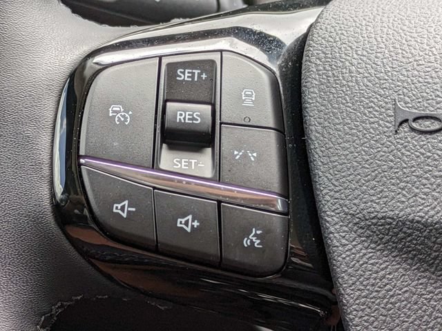 Used 2025 Ford Escape SE FWD image 28