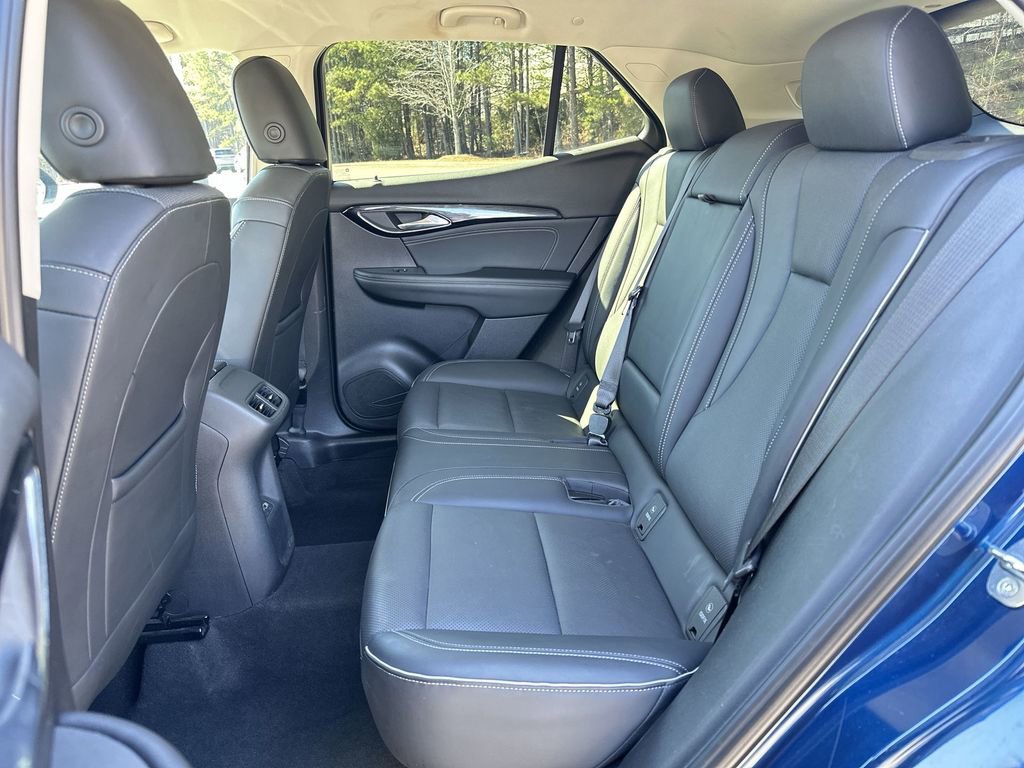 Used 2023 Buick Envision Essence image 23