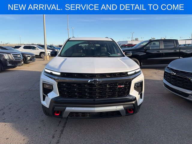 Used 2025 Chevrolet Traverse Z71 w/ Enhanced Driving Package AWD/4WD image 9