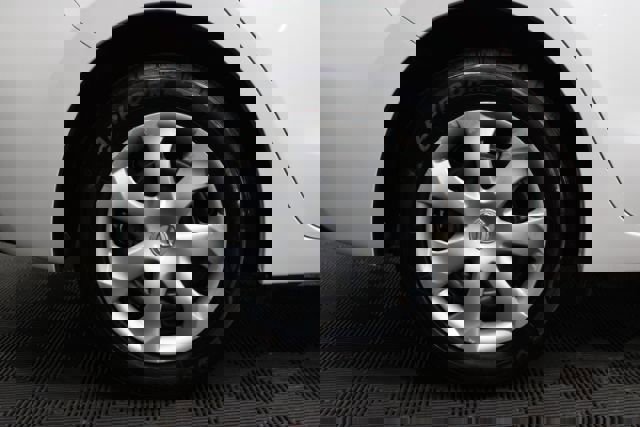 Used 2018 MAZDA MAZDA3 Sport image 5