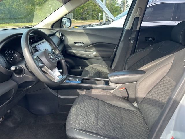 Used 2021 Nissan Kicks SV FWD image 31