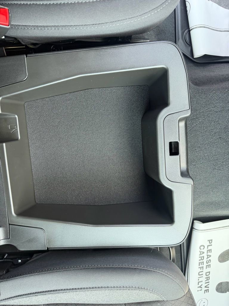 Used 2025 Chevrolet Silverado 2500 Custom w/ Custom Value Package image 8