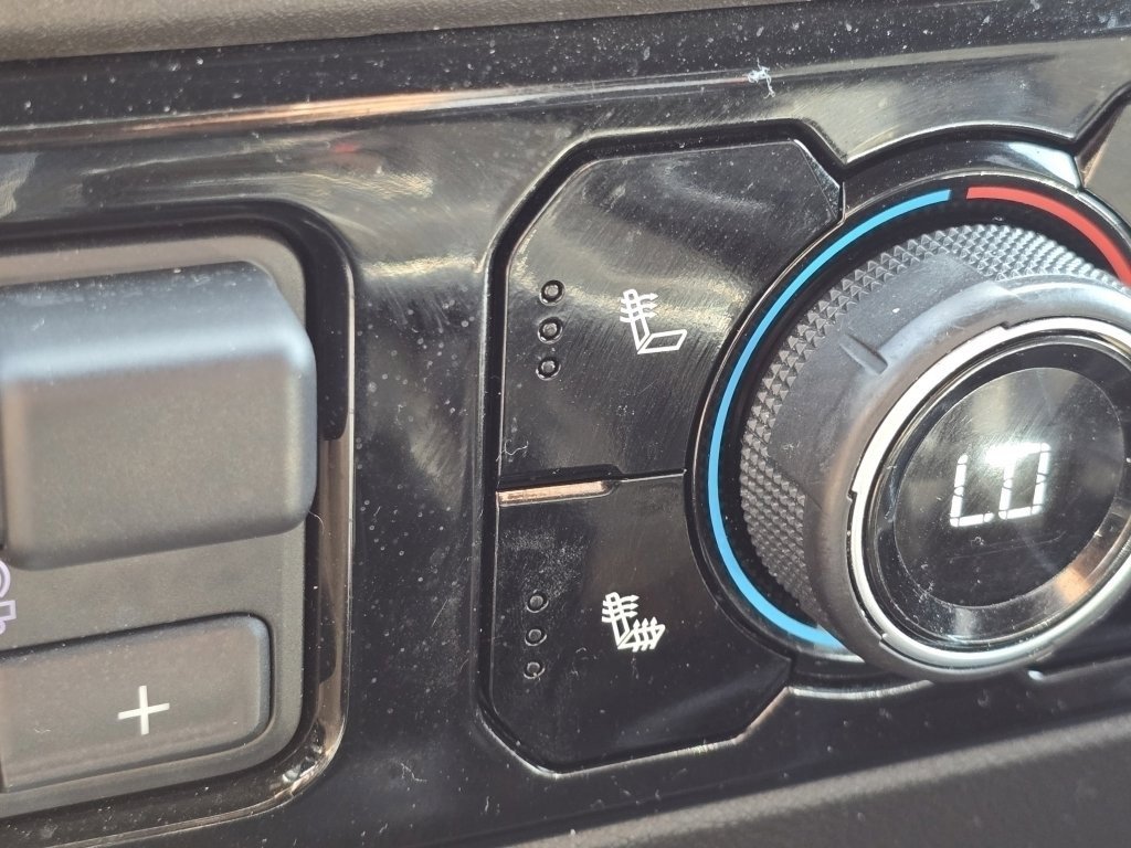 Used 2022 Chevrolet Silverado 1500 LT image 5