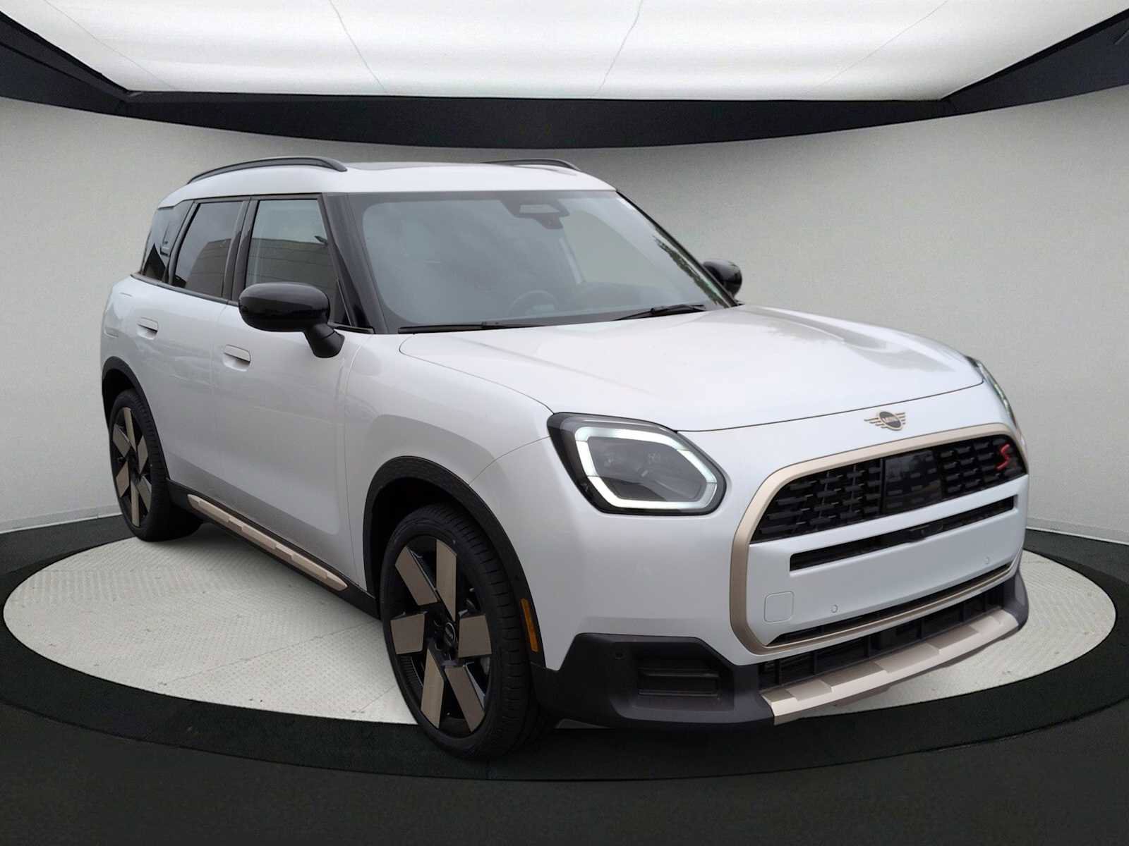 New 2025 MINI Cooper Countryman S w/ Comfort Package Max image 2