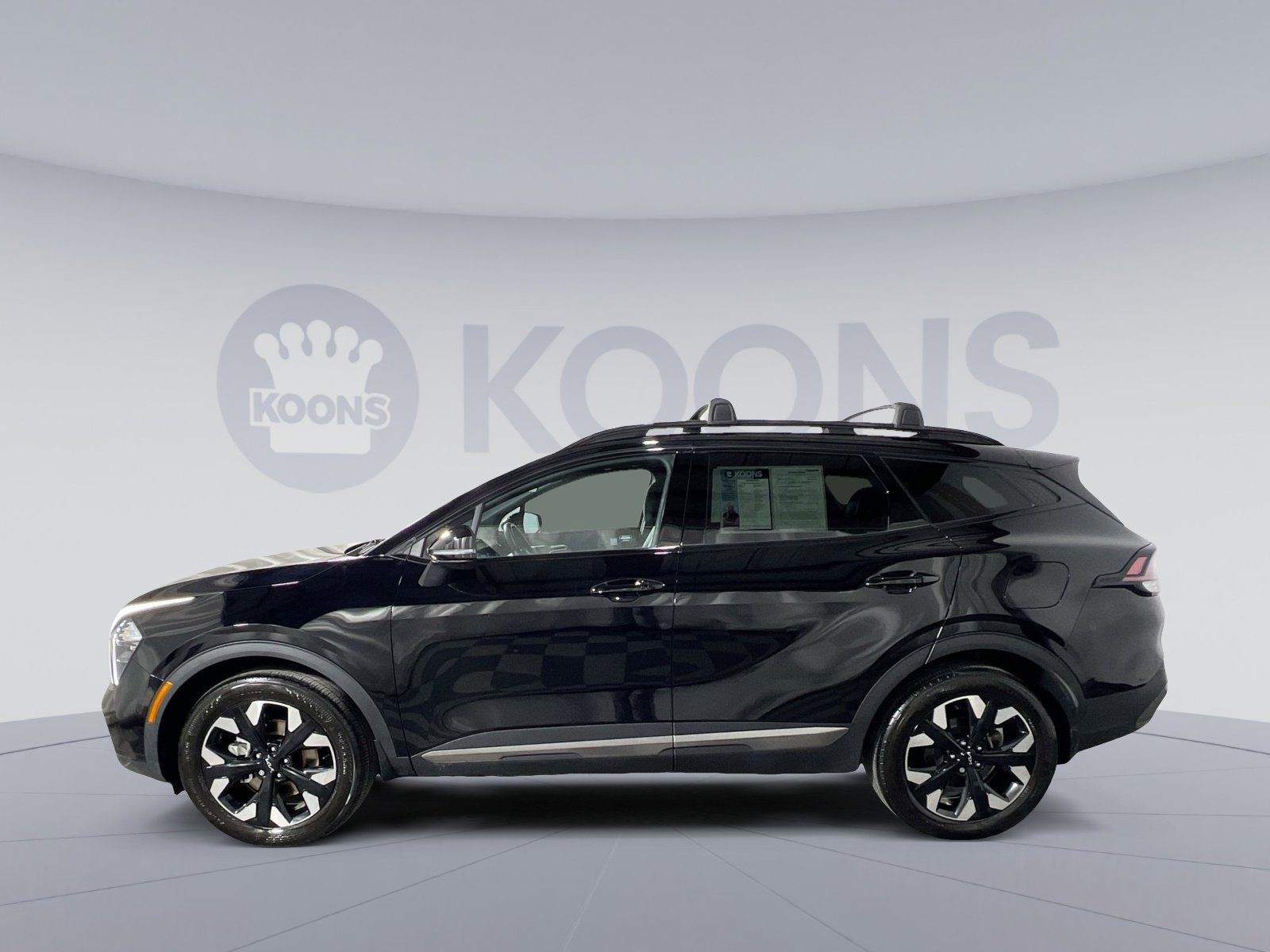 Used 2023 Kia Sportage X-Line w/ X-Line Premium Package image 2
