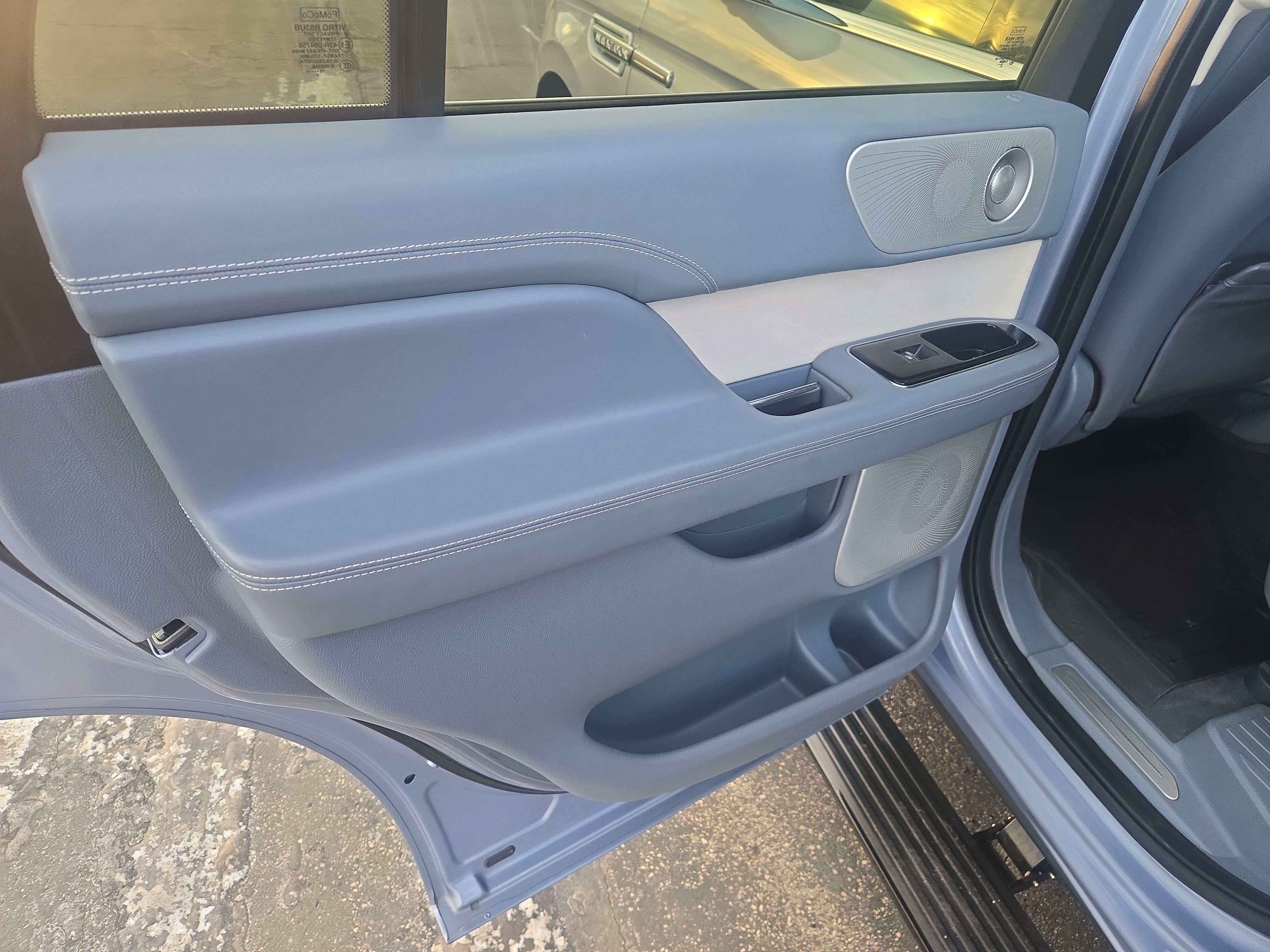 Used 2019 Lincoln Navigator Black Label w/ Cargo Package image 24