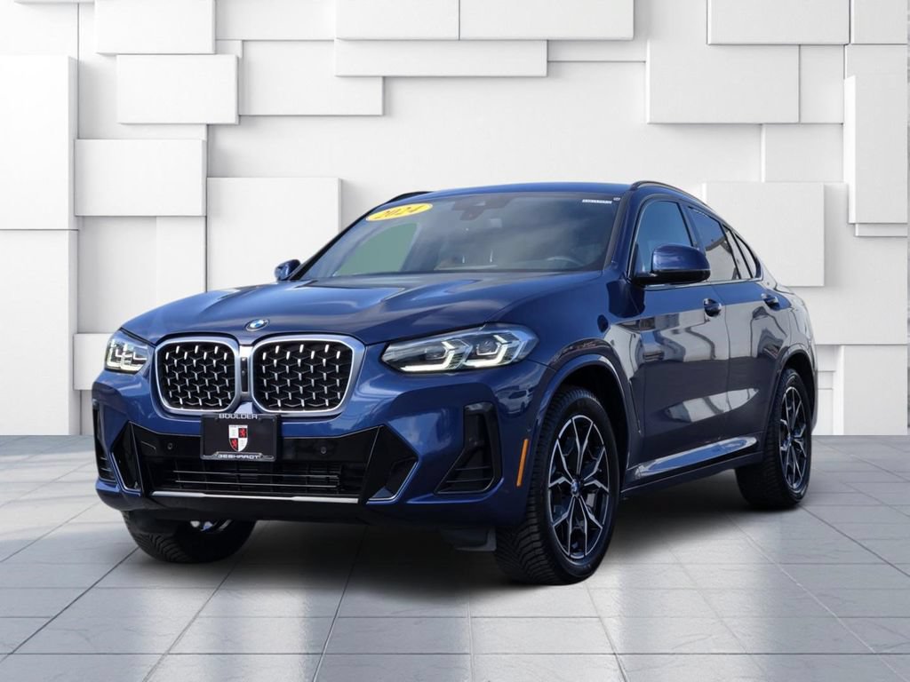 Used 2024 BMW X4 xDrive30i w/ Premium Package AWD/4WD image 3