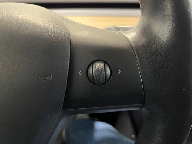 Used 2019 Tesla Model 3 Long Range RWD image 23