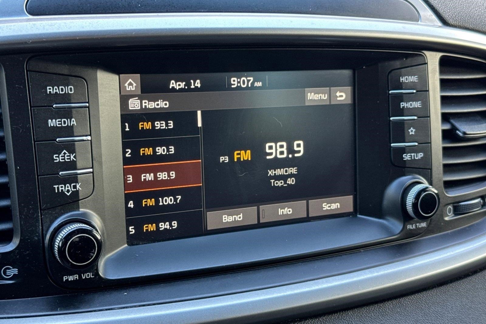 Used 2019 Kia Sorento FWD V6 image 22