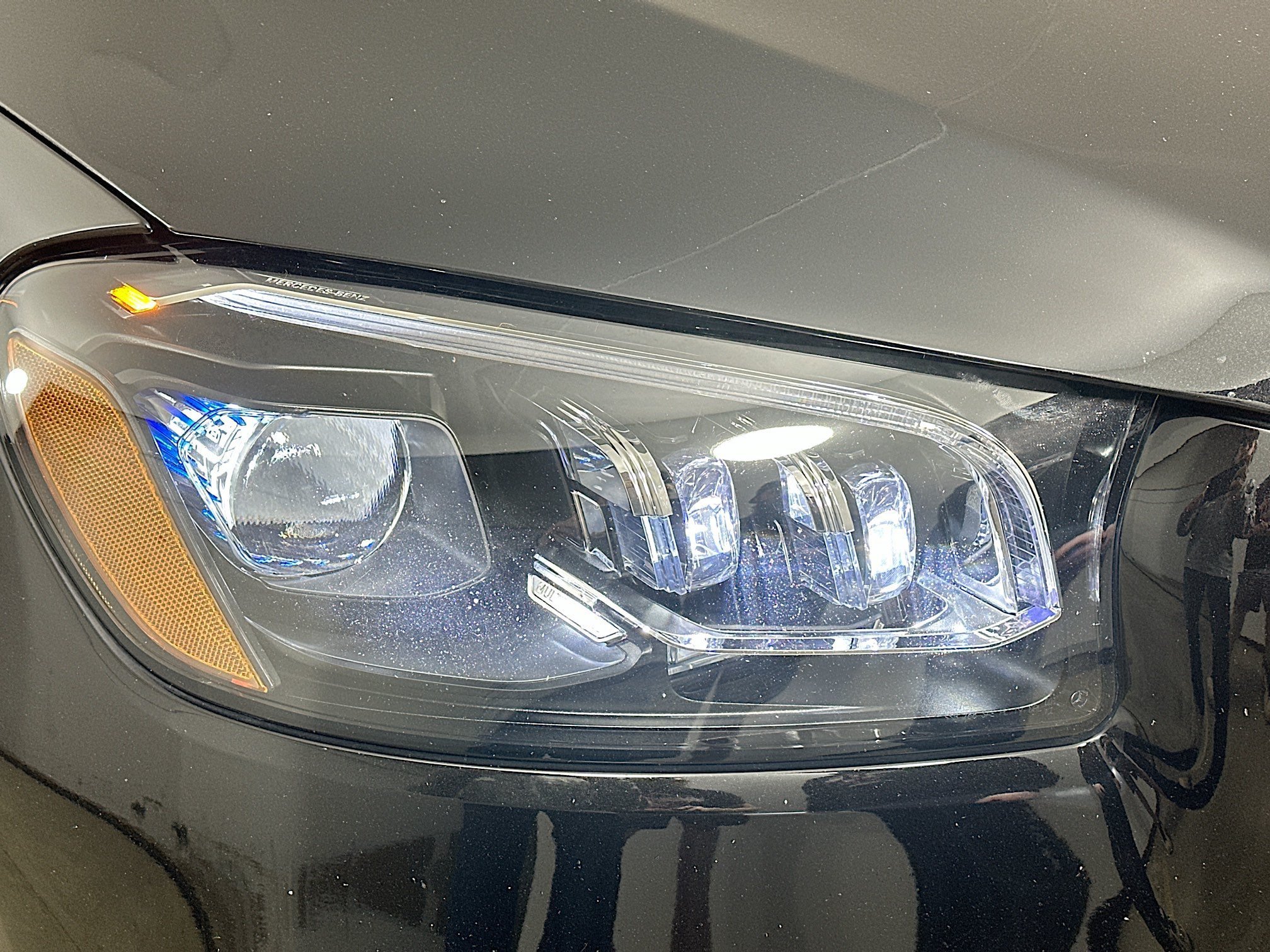 Used 2024 Mercedes-Benz GLS 580 4MATIC image 41