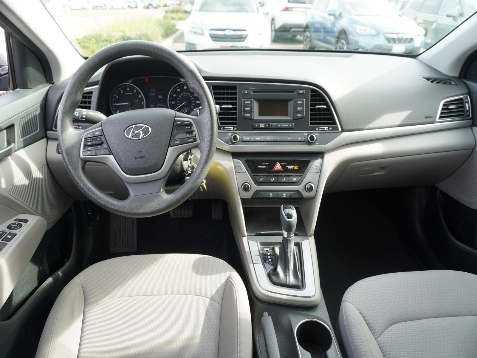 Used 2018 Hyundai Elantra SE image 2
