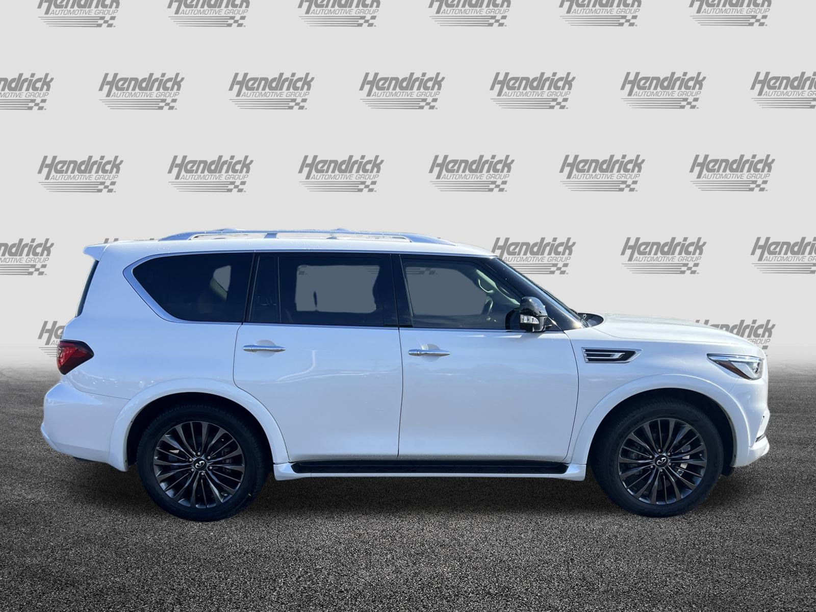 Used 2021 INFINITI QX80 Premium Select w/ Cargo Package image 11