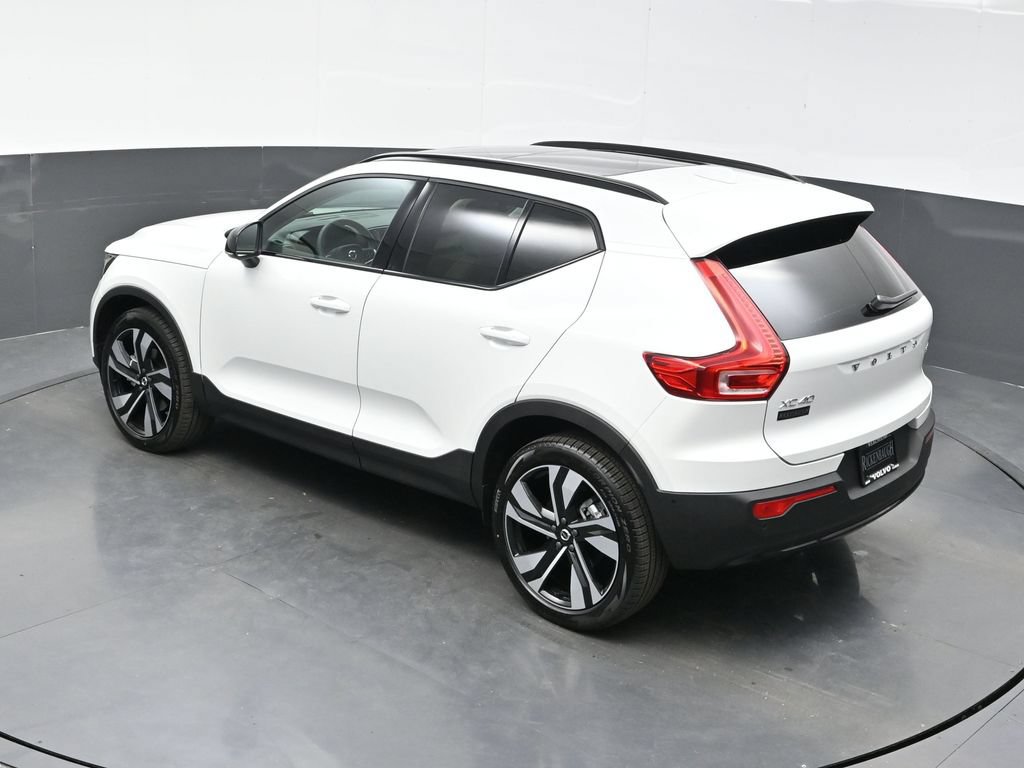 New 2026 Volvo XC40 B5 Ultra w/ Protection Package Premier AWD/4WD image 39