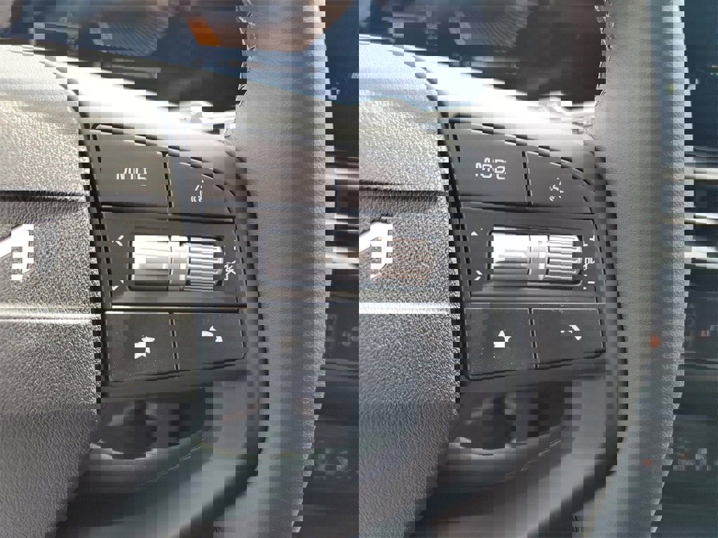 New 2026 Kia Sportage EX w/ EX Panorama Roof Package image 13