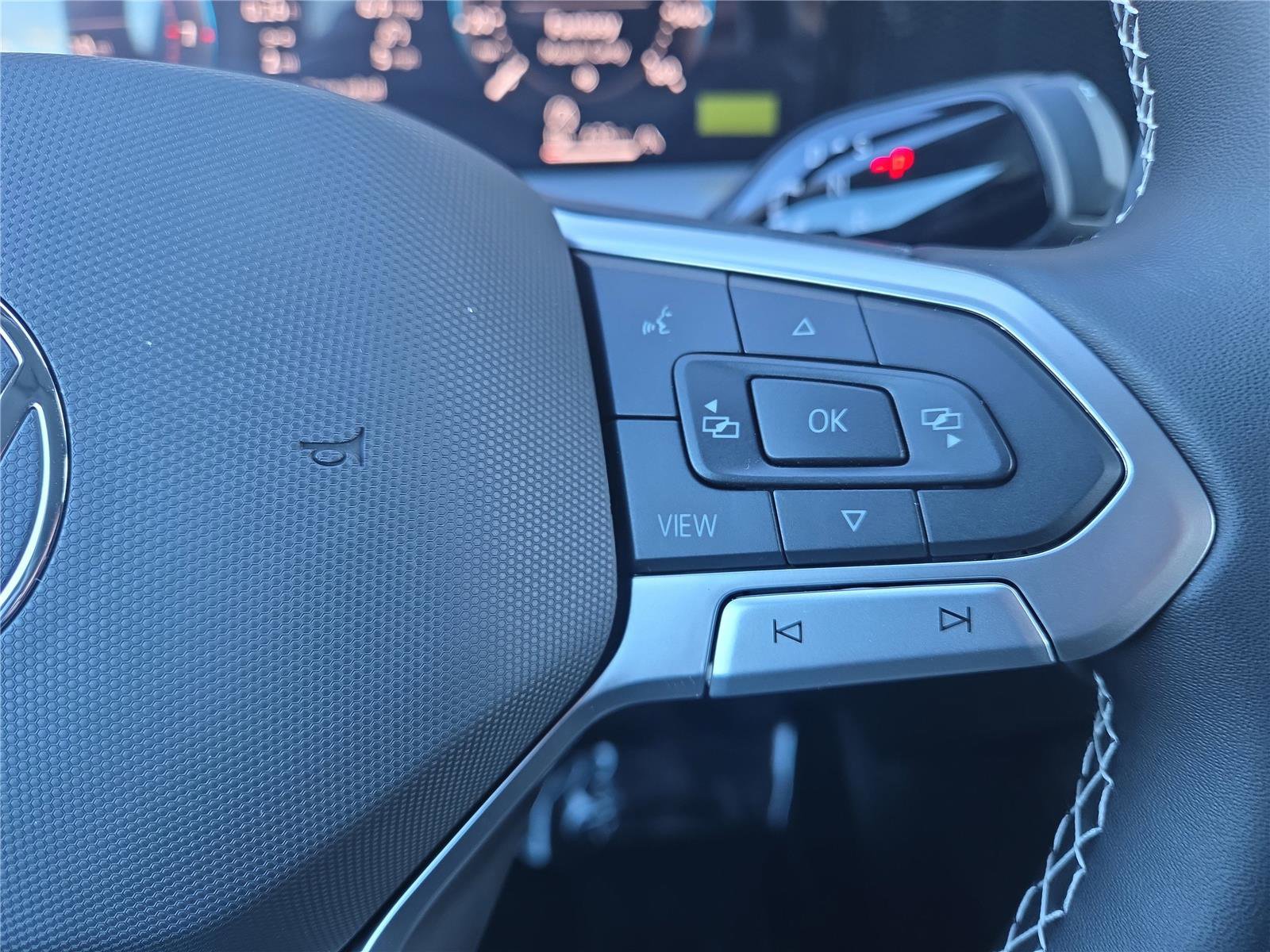 New 2026 Volkswagen Tiguan SE image 17