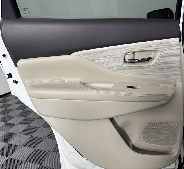 Used 2018 Nissan Murano Platinum image 21