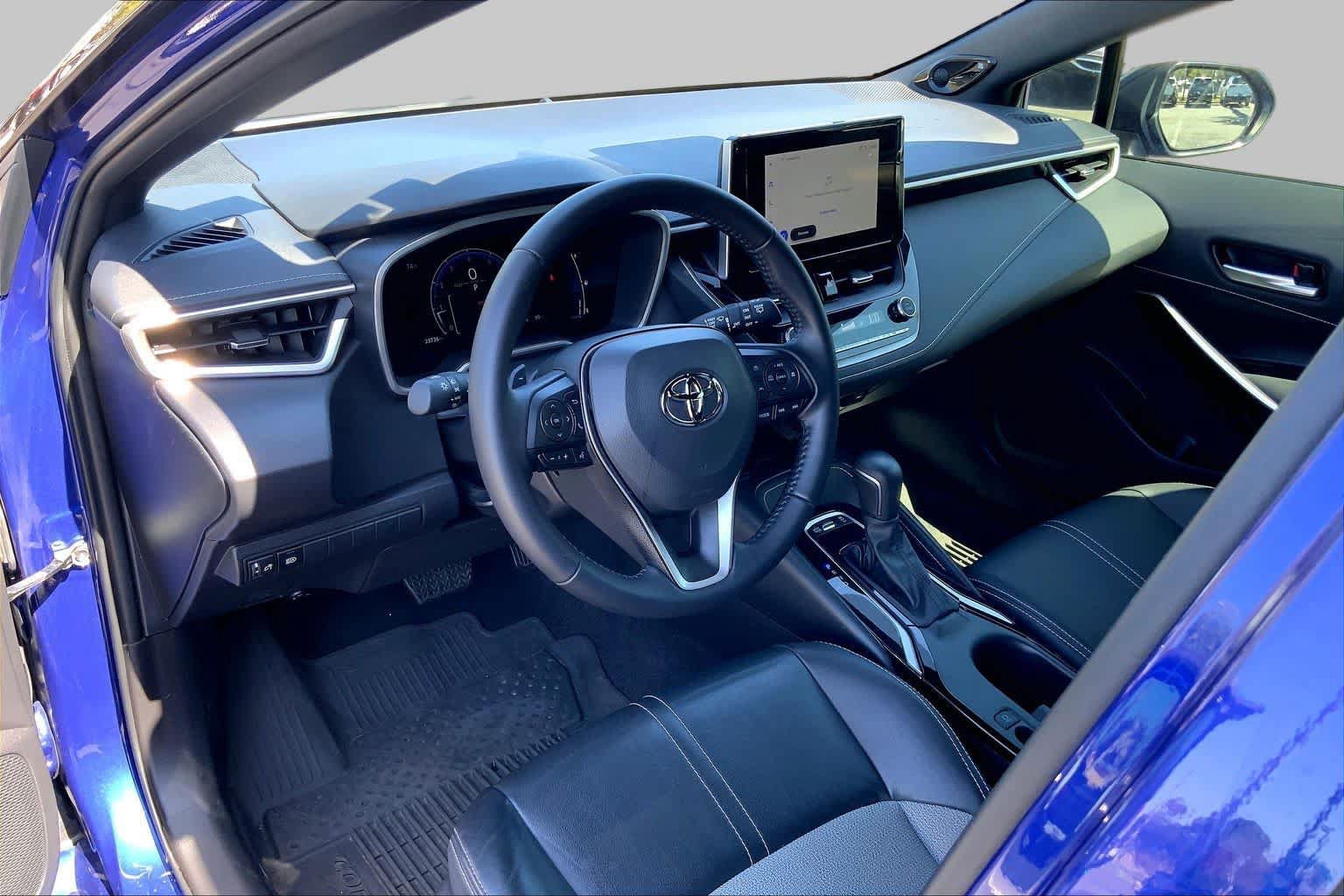 Certified 2025 Toyota Corolla XSE FWD image 17