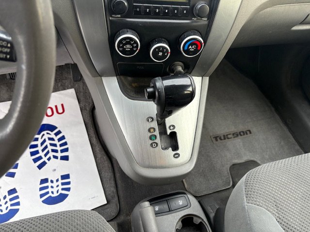 Used 2009 Hyundai Tucson SE image 12