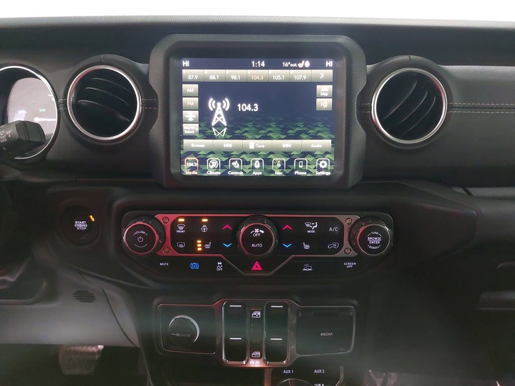 Used 2023 Jeep Wrangler Unlimited Sahara w/ Cold Weather Group image 19