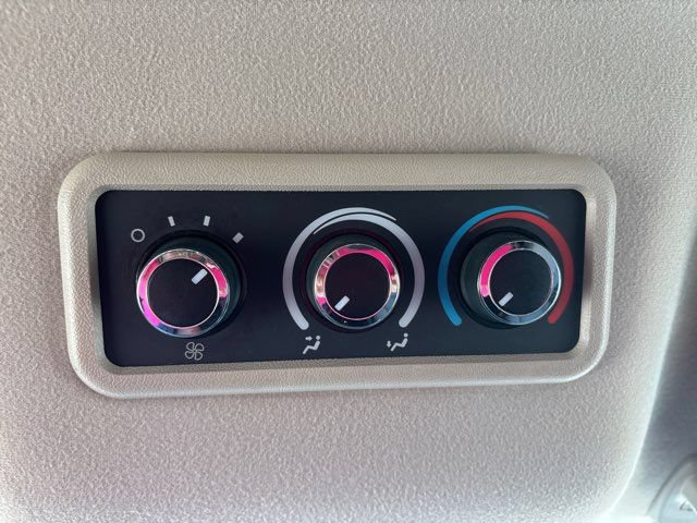 Used 2020 Chevrolet Express 3500 LT w/ LT Preferred Equipment Group RWD image 41