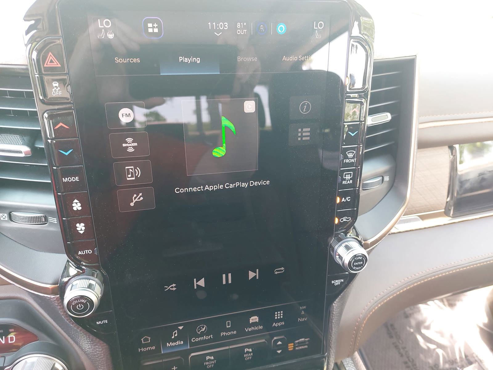 New 2025 RAM 1500 Limited AWD/4WD image 22
