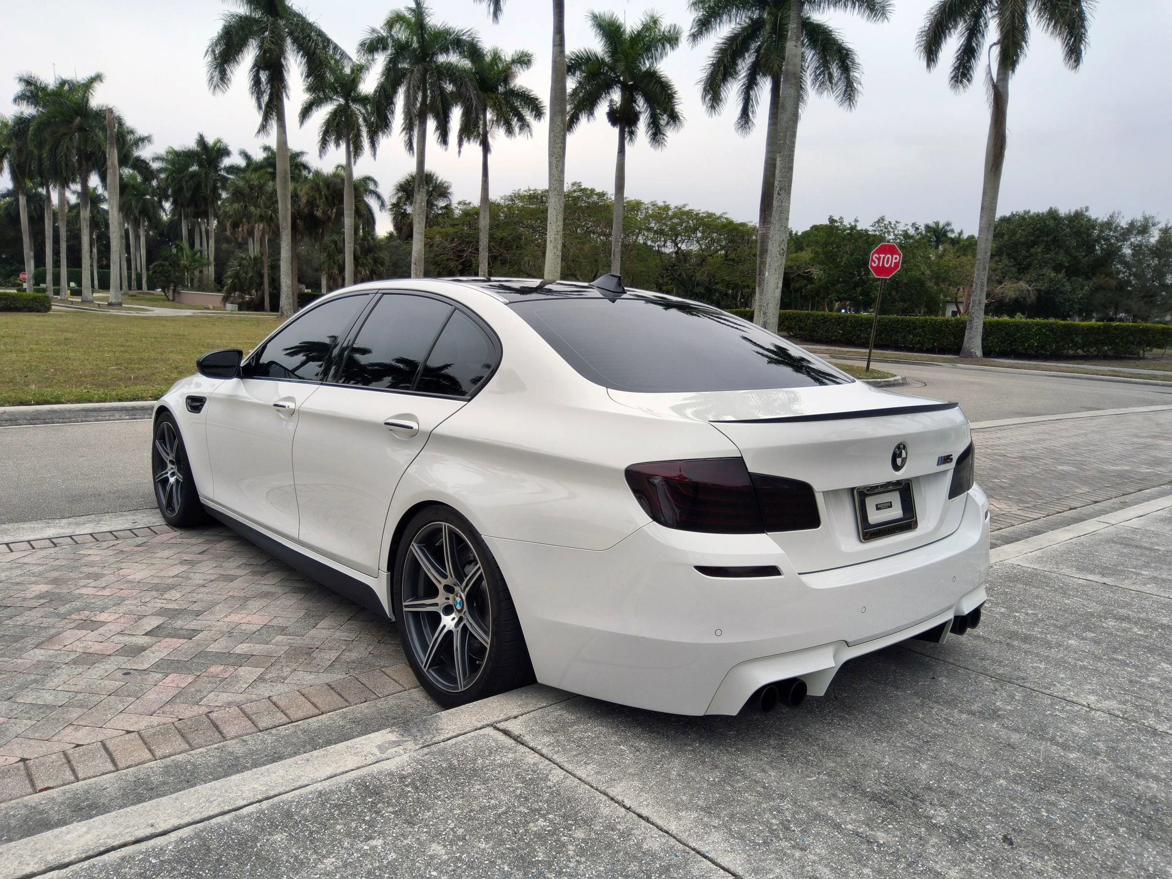 Used 2014 BMW M5 image 15