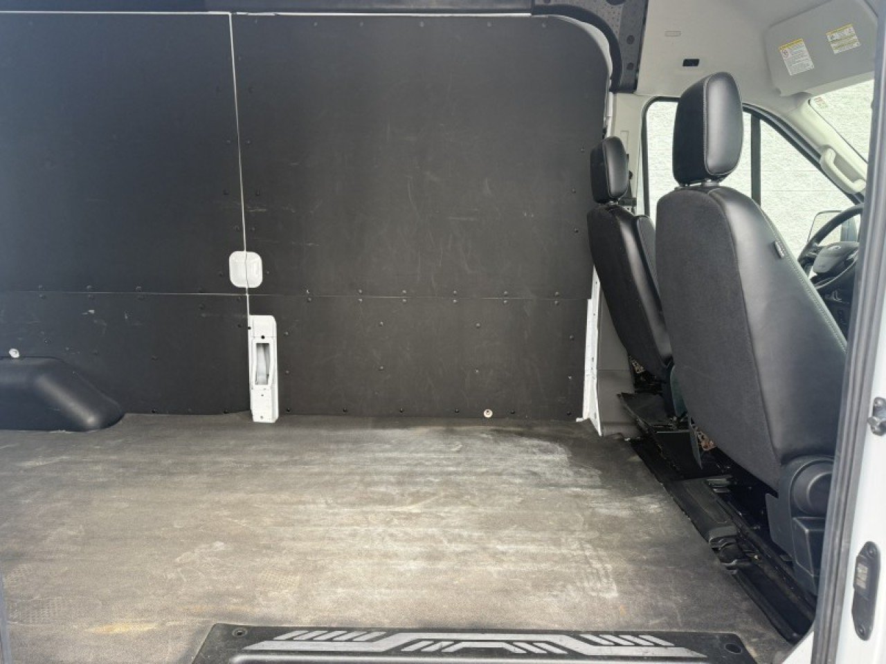 Used 2023 Ford Transit 250 148 High Roof Extended w/ Load Area Protection Package RWD image 9