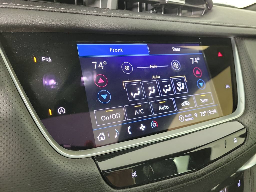 Used 2024 Cadillac XT6 Luxury w/ LPO, Floor Liner Package AWD/4WD image 28