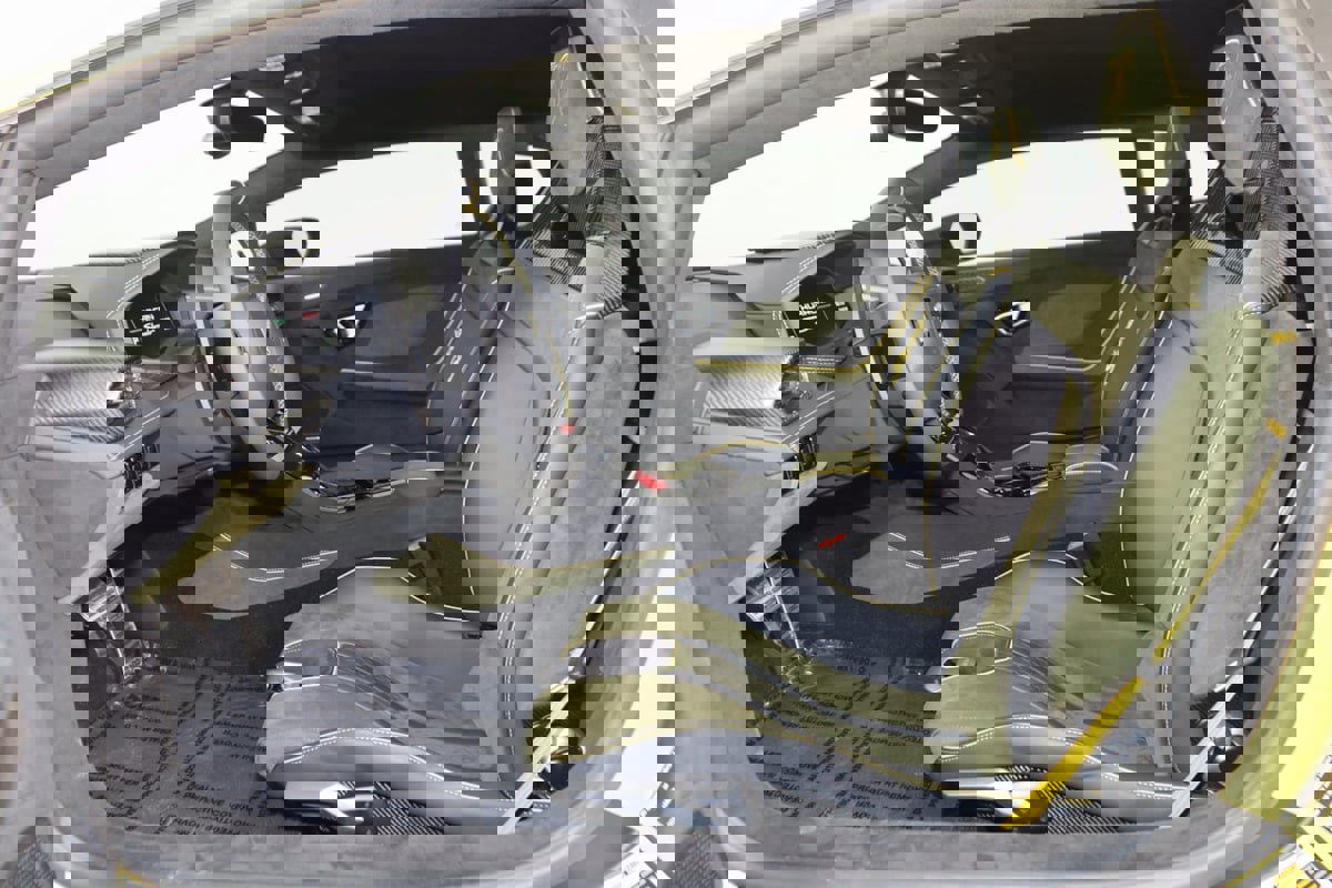 Used 2024 Lamborghini Huracan Sterrato image 12