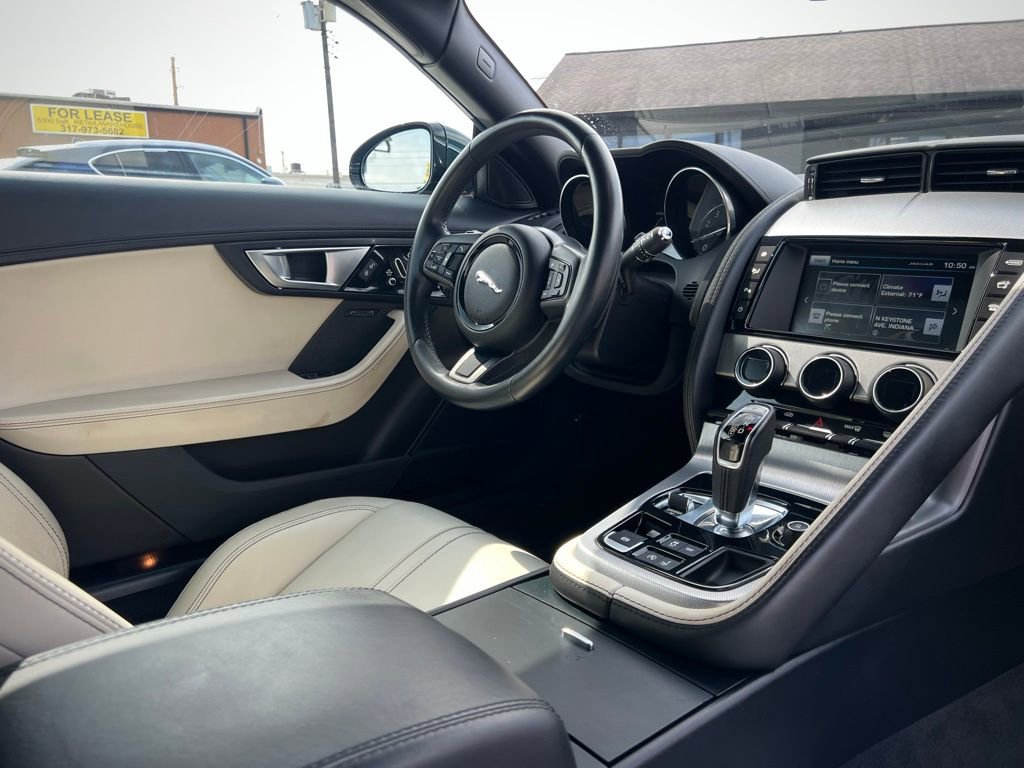 Used 2016 Jaguar F-TYPE Coupe image 25