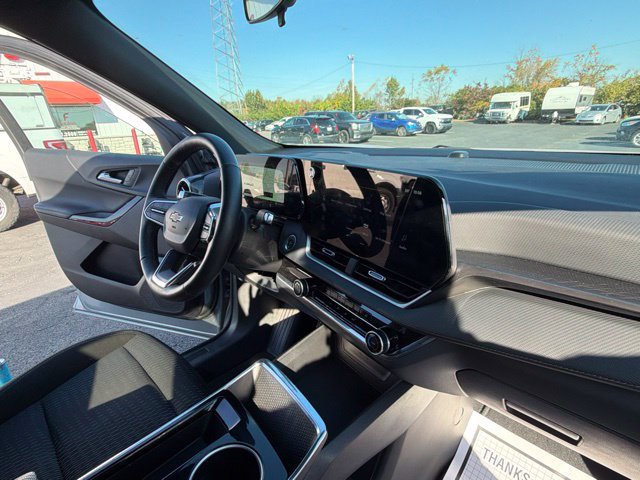 Used 2025 Chevrolet Equinox LT FWD image 21