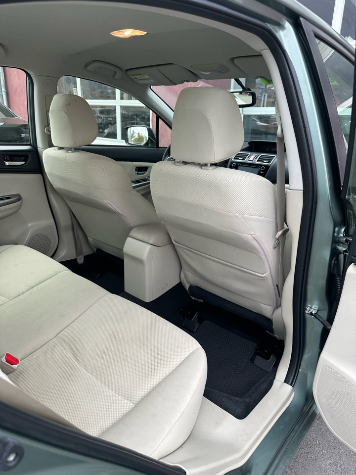 Used 2016 Subaru Impreza 2.0i Premium image 9