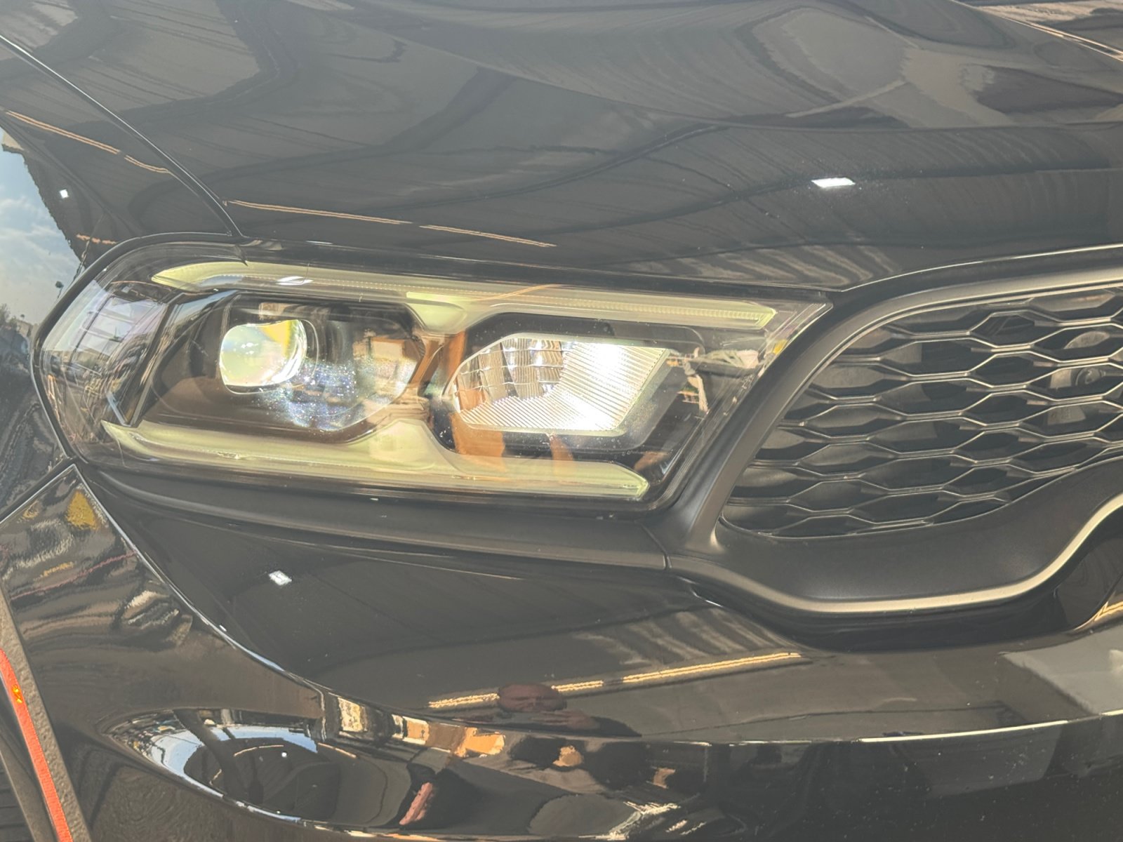 Used 2023 Dodge Durango R/T w/ Hemi Orange Plus Package AWD/4WD image 34