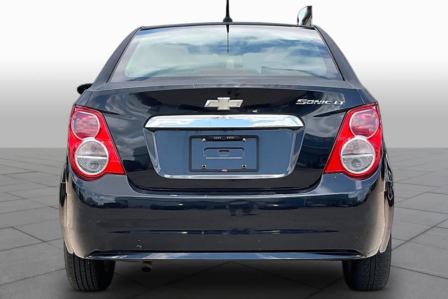 Used 2013 Chevrolet Sonic LT FWD image 5