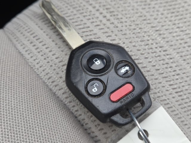 Used 2014 Subaru Outback 2.5i Premium w/ Accessory Value Package (OY1) image 19