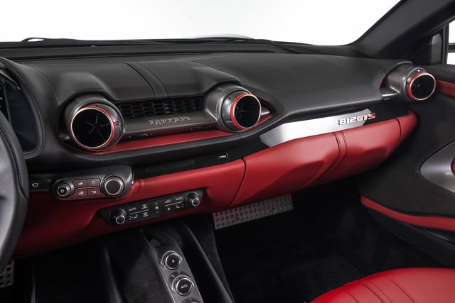 Used 2021 Ferrari 812 GTS RWD image 28