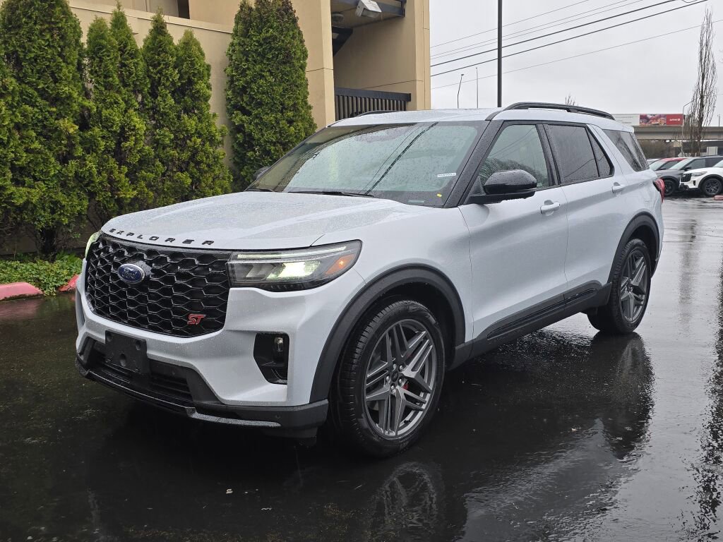 New 2026 Ford Explorer ST w/ Sun And Sound Package