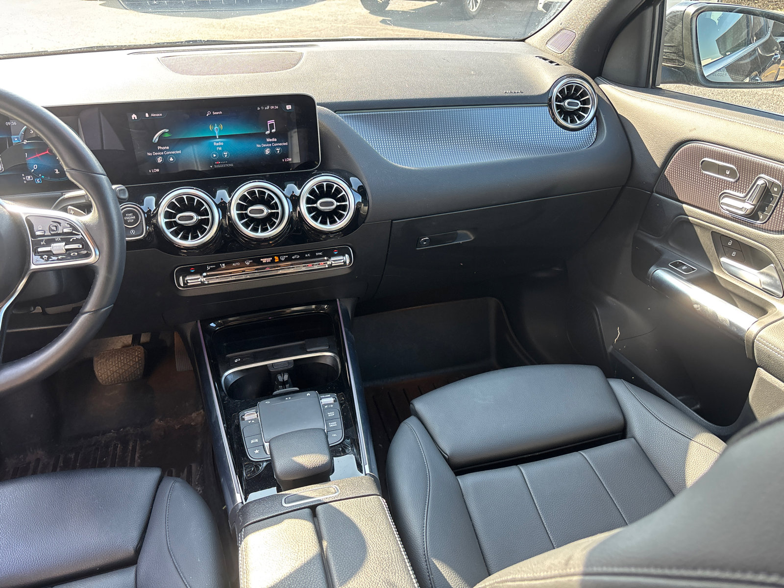 Used 2021 Mercedes-Benz GLA 250 4MATIC image 30