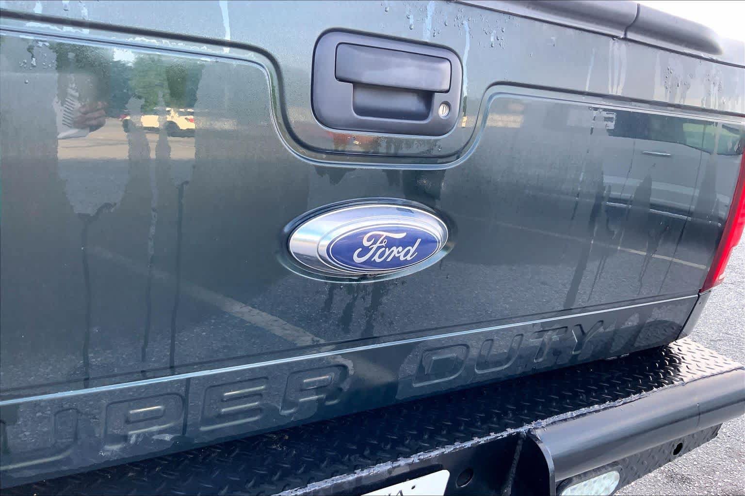 Used 2013 Ford F250 Lariat w/ Lariat Ultimate Pkg AWD/4WD image 9