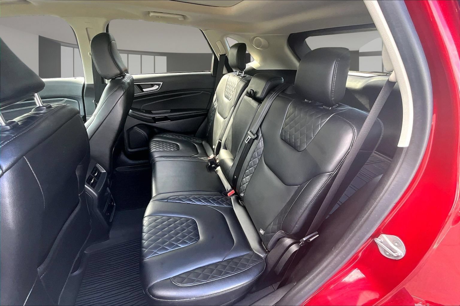 Used 2024 Ford Edge Titanium AWD/4WD image 24