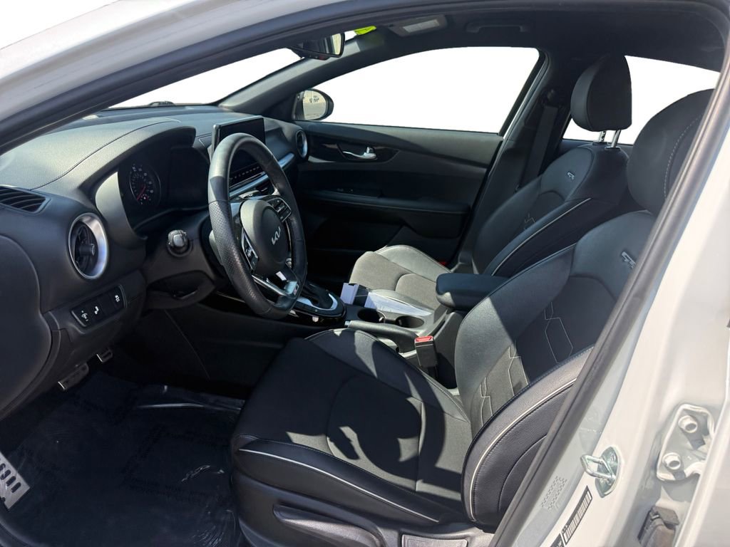 Used 2023 Kia Forte GT-Line image 10