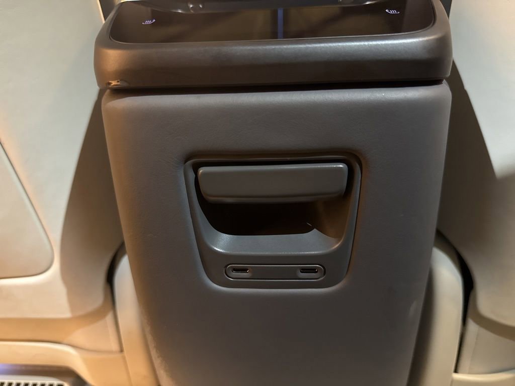 Used 2022 Lucid Air Dream Edition image 38