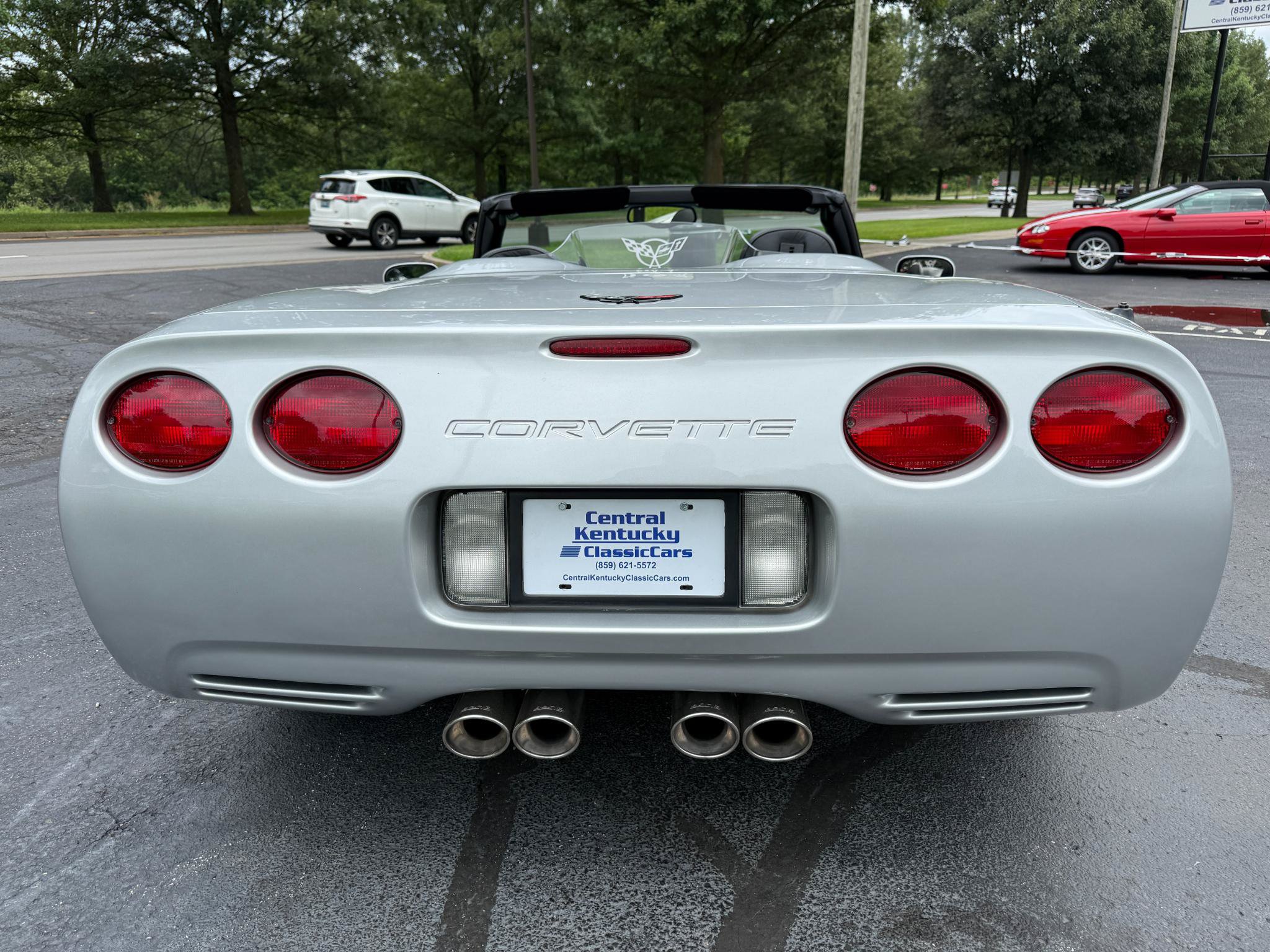 Used 2002 Chevrolet Corvette Convertible w/ Preferred Equipment Group2 RWD image 8