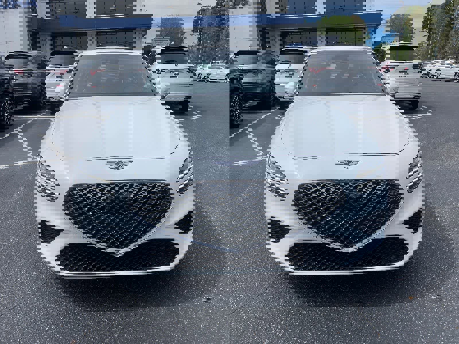 Used 2025 Genesis G70 2.5T image 8
